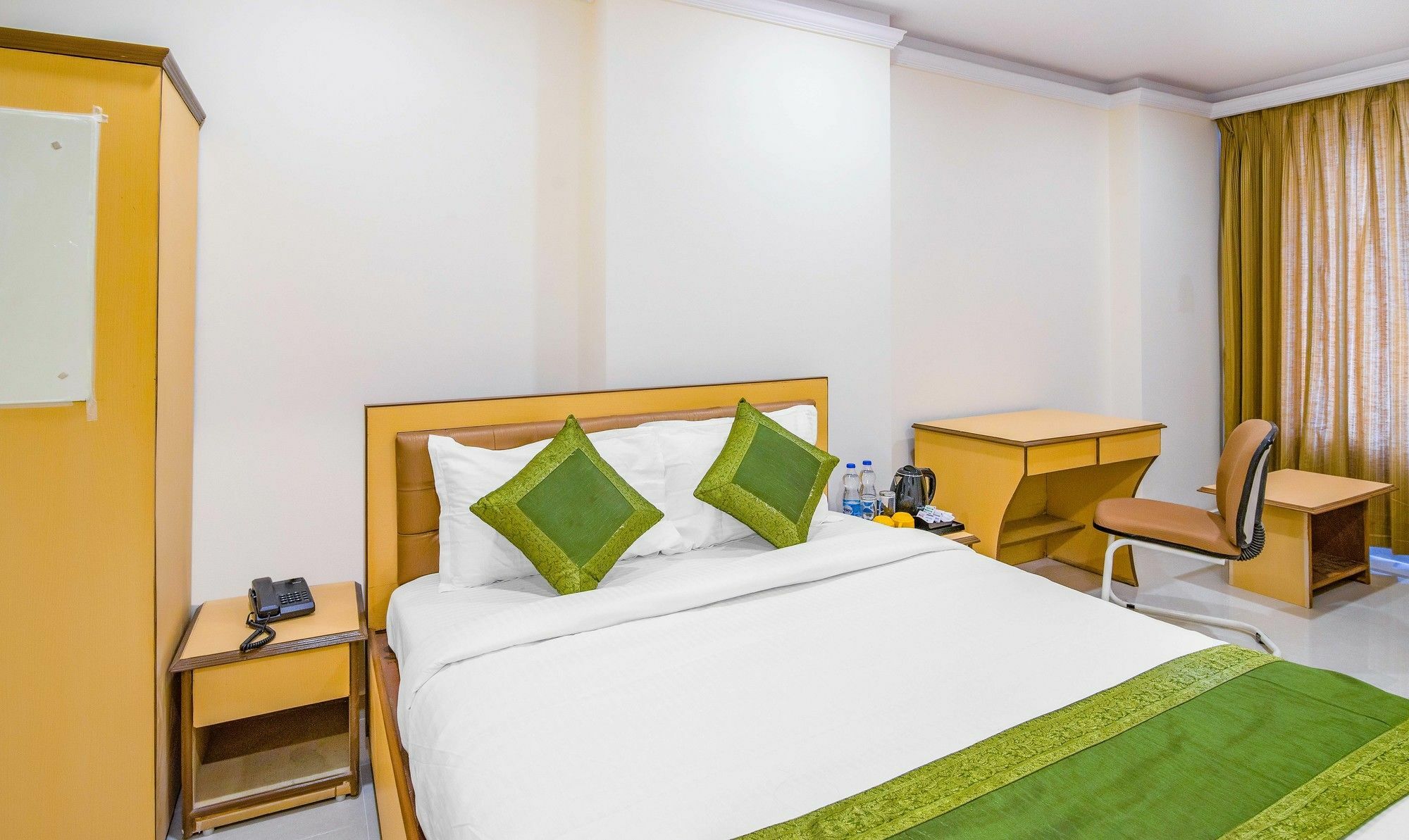 Treebo Orbit Inn Mumbai Exterior foto
